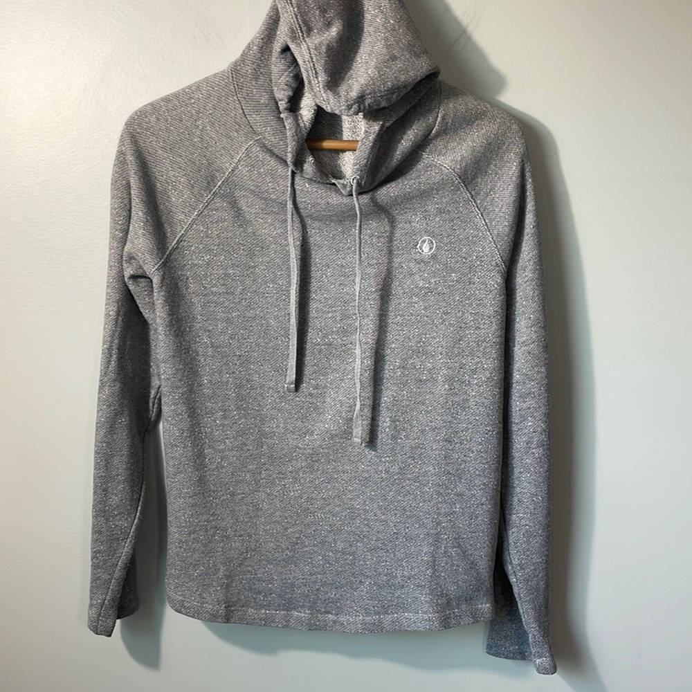 Volcom grey hoodie size small. Minimalist Skater Indie Sleaze Surfer Beach